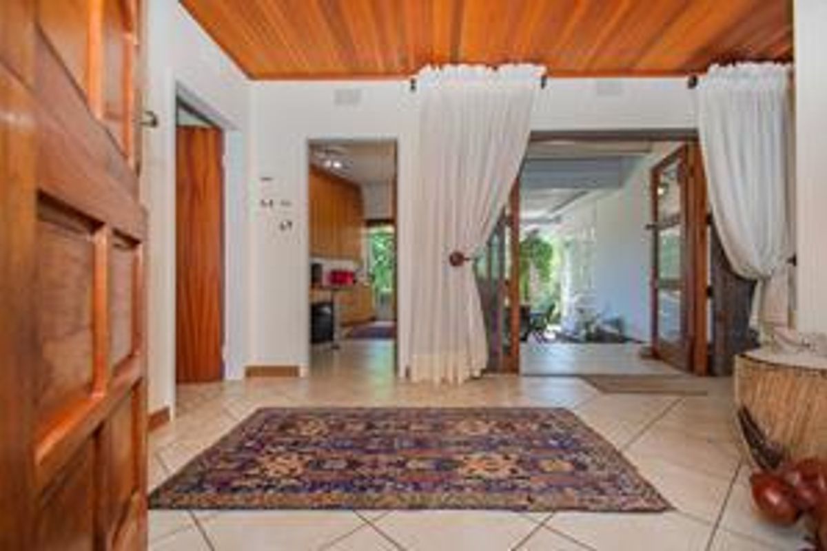 Spacious family haven in Noordhewuel. - Photo 4