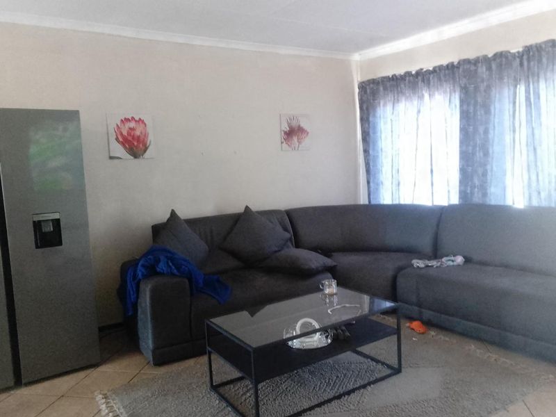 Apartment Flat For Sale in Kempton Park Terenure Midriver Estates - Photo 5