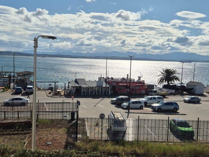 Luxury 3 Bedroom Seaview Appartment - Photo 6