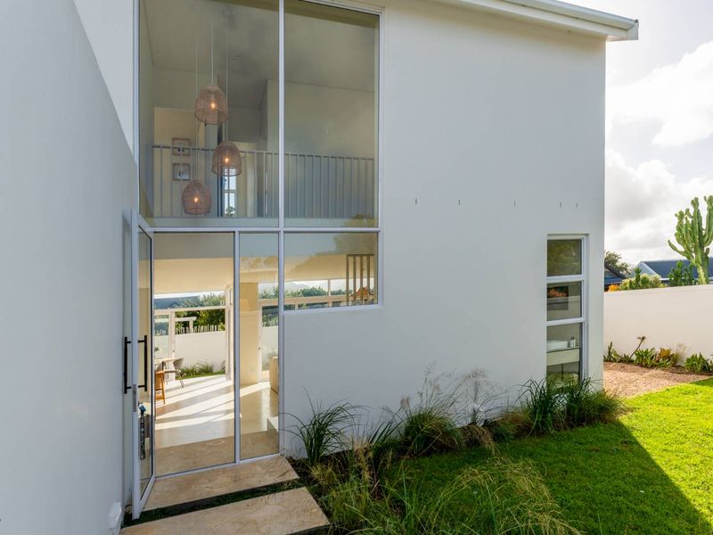 14 The Aviary, Imhoffs Gift – Brand New Coastal Elegance - Photo 4