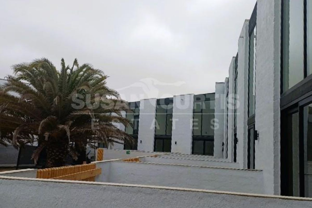 NEWLY BUILT MODERN APARTMENT - Photo 2