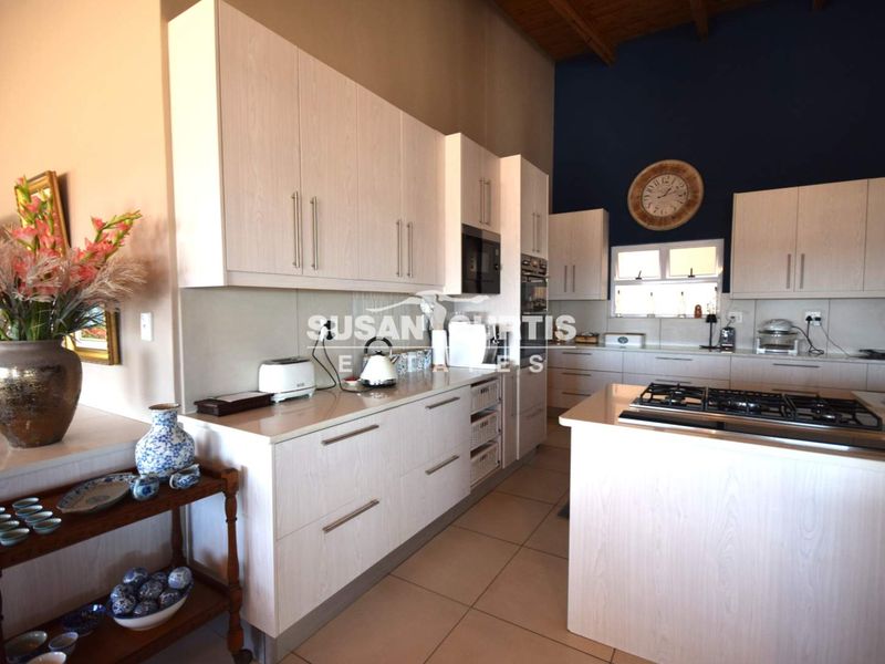 COMMERCIAL PROPERTY IN MILE 4 EXT 1 IS FOR SALE - Photo 9