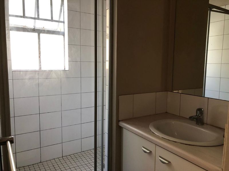 BACHELOR/STUDIO HOUGHTON - Photo 6