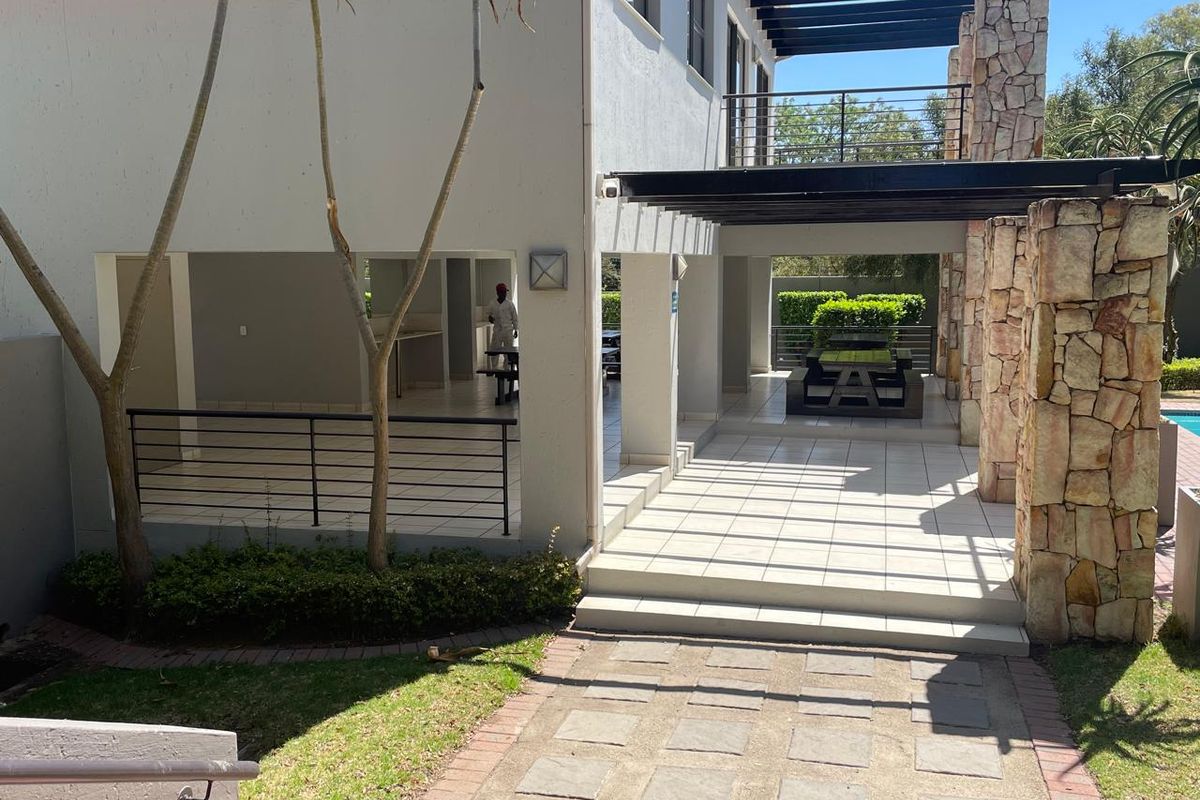 Cara Blu apartment in the heart of Bryanston for sale - Photo 5