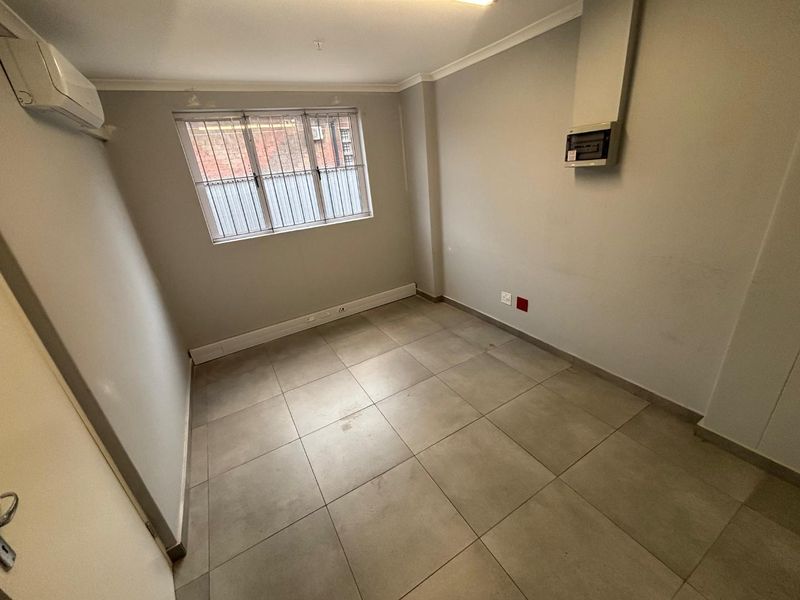 TO LET | INDUSTRIAL UNIT - 549m2 - Photo 6