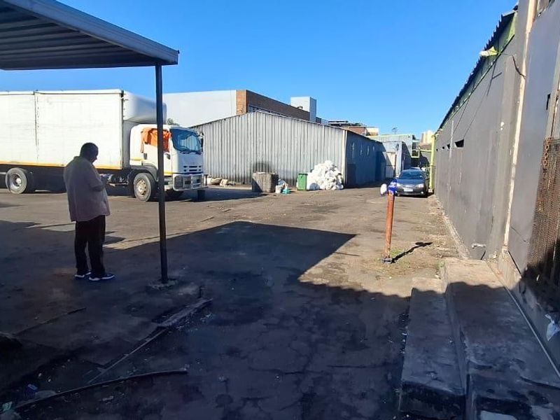 Secure Open Yard Space Available In Warwick / CBD - Photo 7