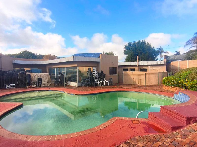 BUSINESS USE PROPERTY FOR SALE ON GLEN AVENUE, GLENANDA, JOHANNESBURG SOUTH - Photo 6