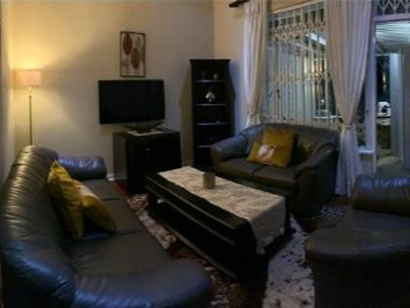 Furnished 1 Bedroom Cottage To Let - Photo 8