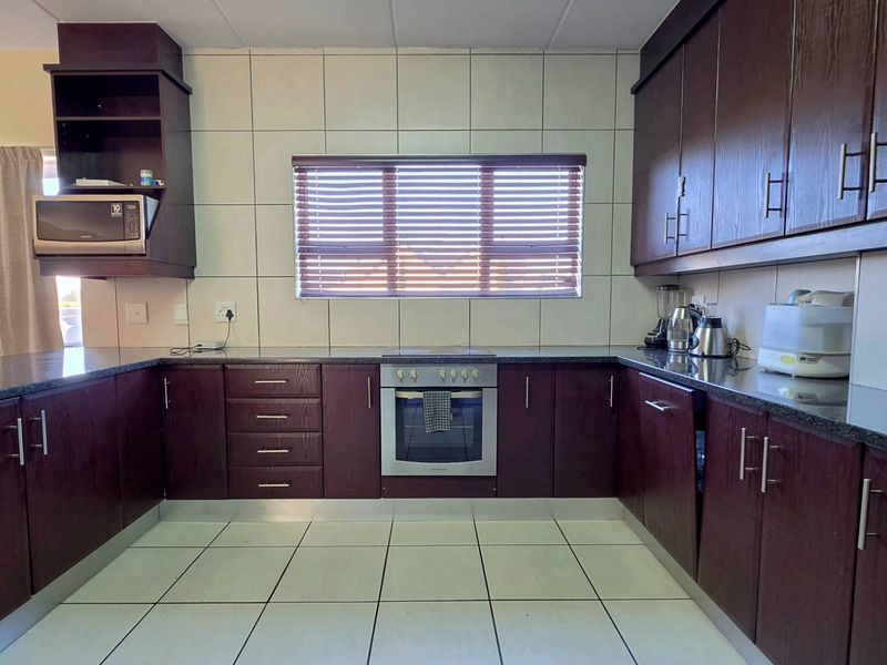3 Bedroom Duplex / Townhouse for Sale in Riverspray Lifestyle Estate - Photo 5