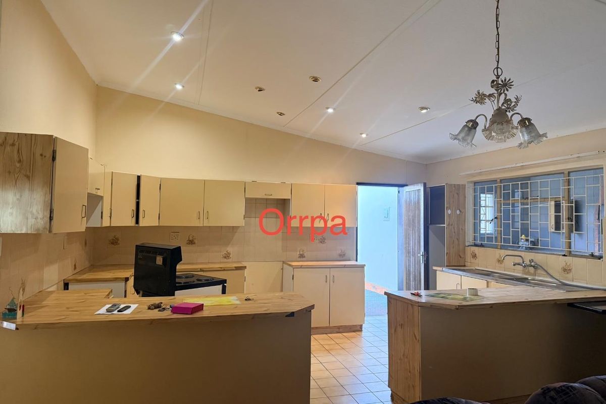 Family Home for Sale -Khomasdal - Photo 3