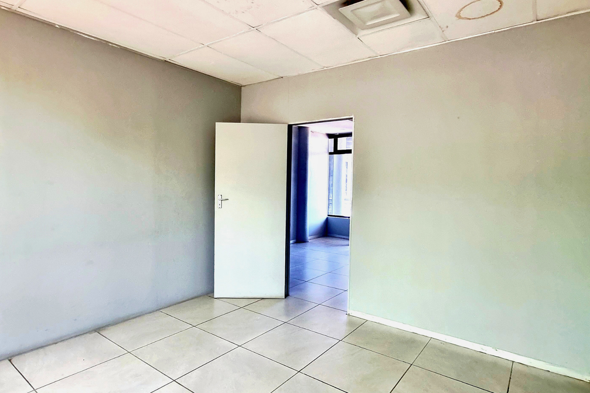 Commercial Space to Rent | Somerset Park - Value Rental, Fibre-Ready, Quick N2/M41 Access - Photo 5
