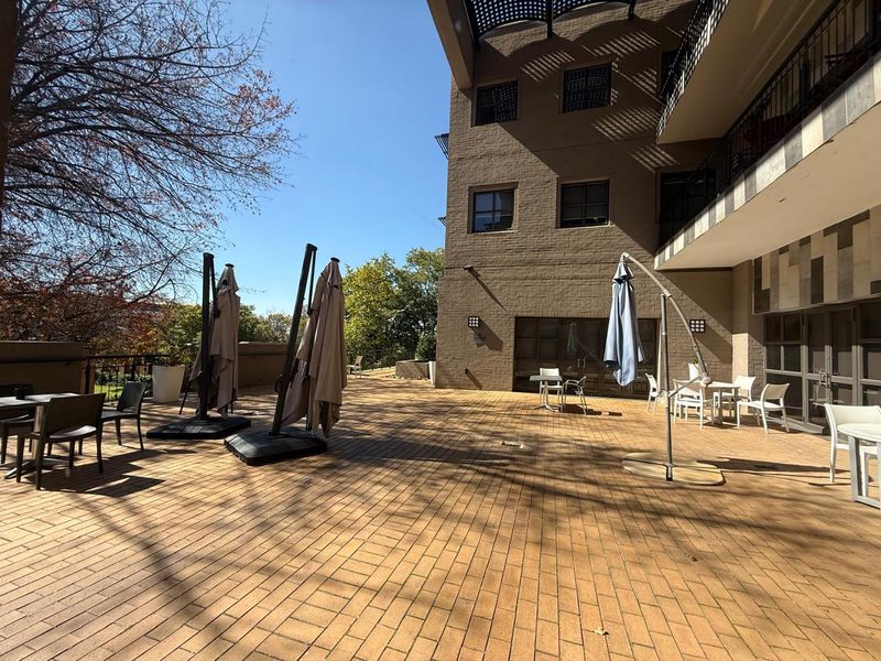 Office Space to Let – 16 Fricker Road, Illovo - Photo 8