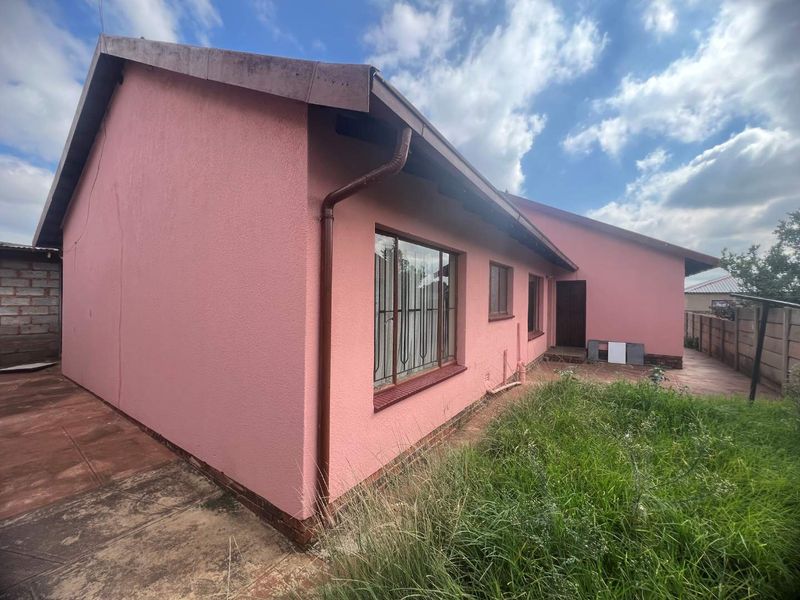 3 bed property with immediate occupation - Photo 3
