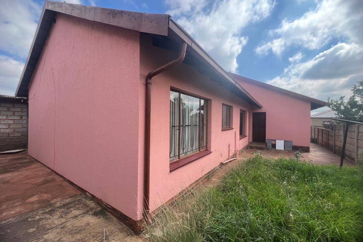 3 bed property with immediate occupation - Photo 3