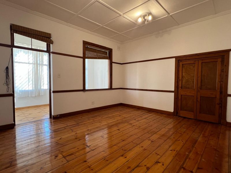 *Spacious and Bright Ground-Floor Apartment with Exclusive Garden** - Photo 9
