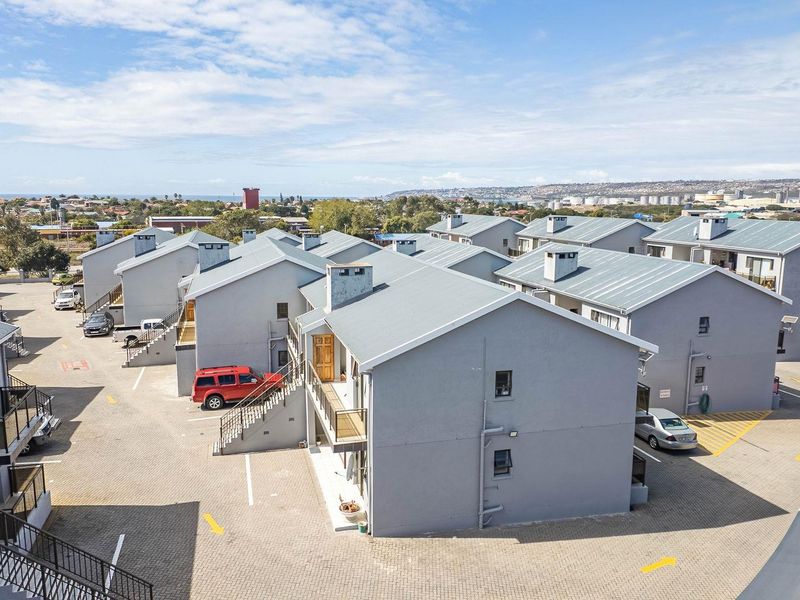 Live & earn: Excellent income property by Hartenbos - Photo 2