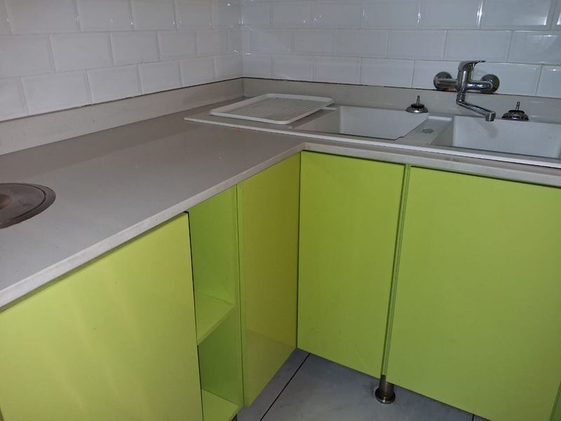 Apartment with a double garage - Photo 5
