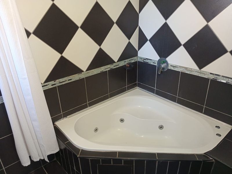 Modern & Move-In Ready 2-Bedroom Granny Flat – Pet Friendly! - Photo 9