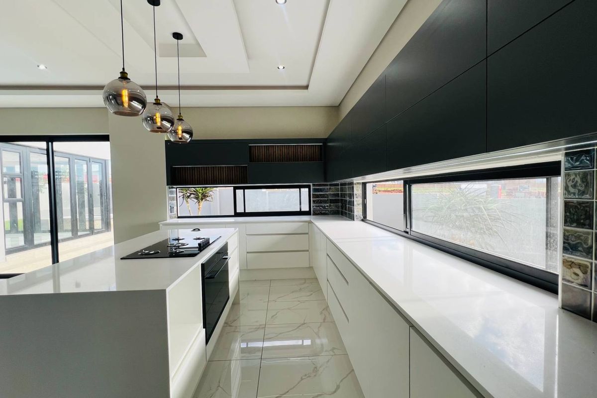 No Transfer Duties- Brand-New Luxury 4 Bedroom Designer Home with Pool, Balconies & Boma – Walk to New Mall Opening Oct 2026 - Photo 4