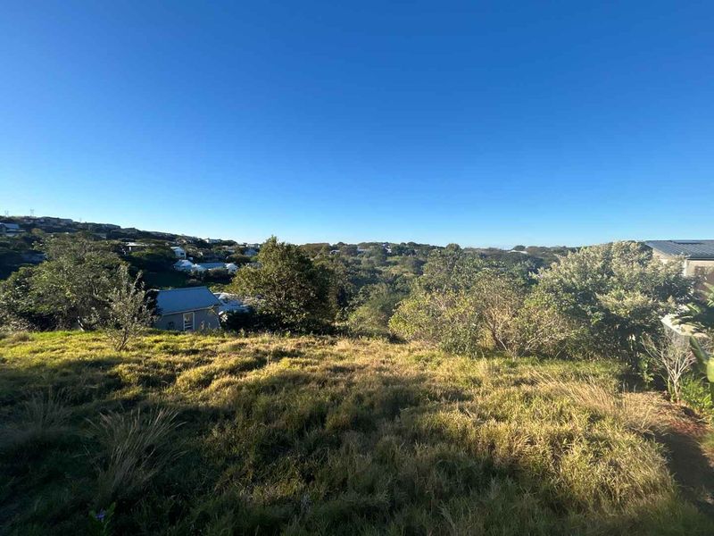 A Rare Opportunity in Simbithi Eco Estate: 1,747 sqm Stand with Approved Plans for a Magnificent Residence - Photo 10