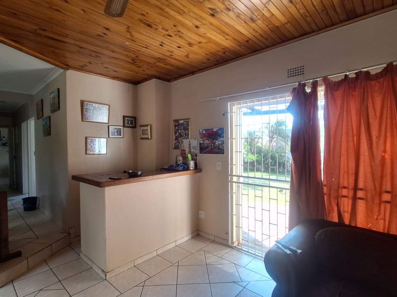 3  Bedroom House in Strubens Valley. - Photo 6
