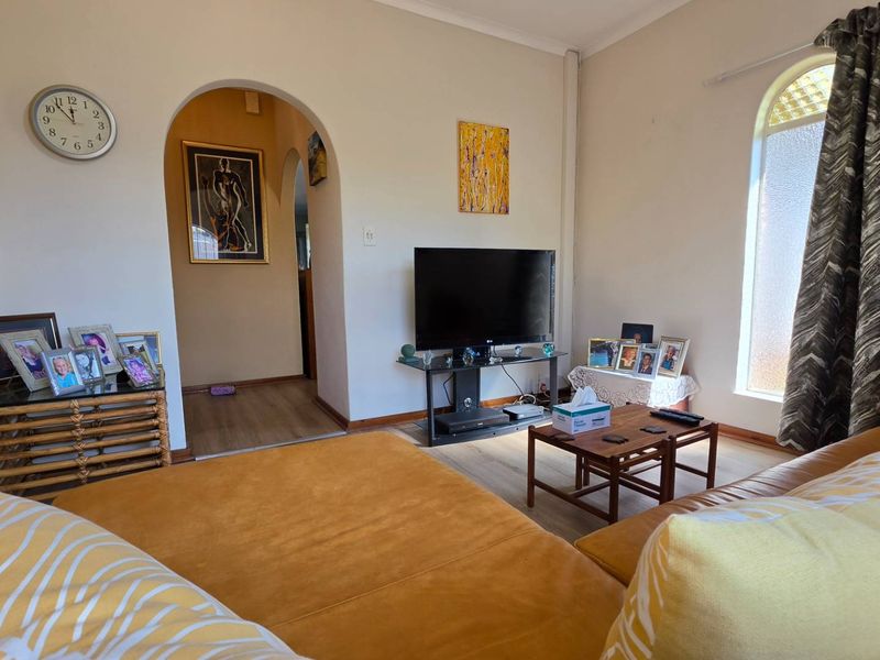 3 Bedroom Townhouse for Sale in Birchleigh - Photo 4