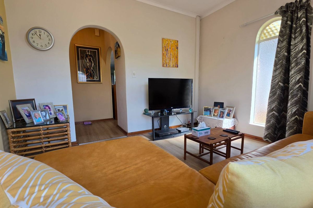 3 Bedroom Townhouse for Sale in Birchleigh - Photo 4