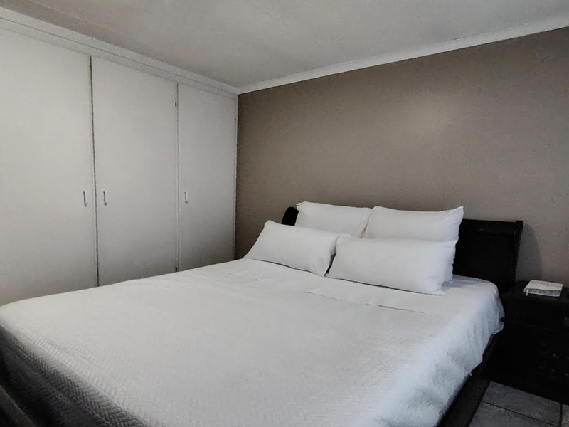 Prime Northern Living With This Spacious 3 Bedroom Family Home in Pentagon Park - Photo 8