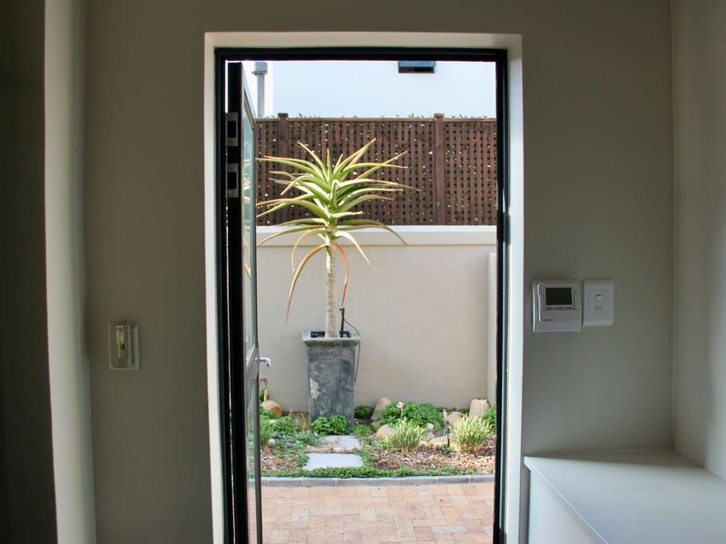 Beautiful corner home next to Greenbelt - Photo 10