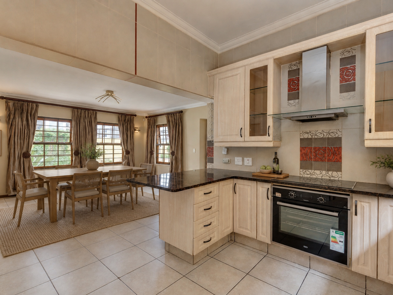 Stunning 4 Bedroom home in sought-after Kyalami Terrace - Photo 6