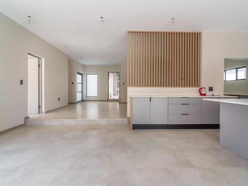 Ideal Family Home In Sought After Estate - Photo 9