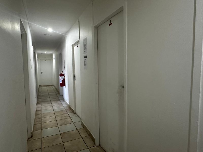 Student Paradise - Fully Furnished and Ready for You - Photo 8