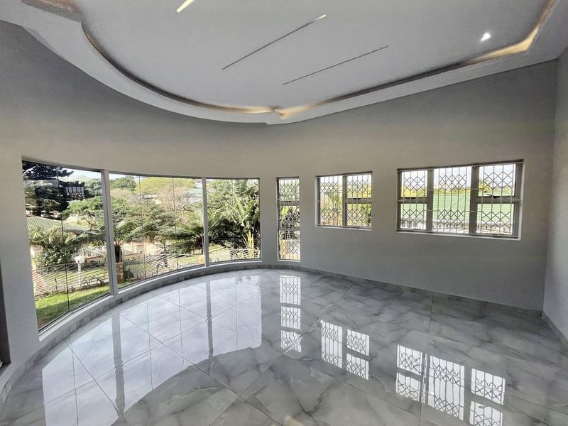 Hendra - Spacious Newly Renovated Home – Ideal for an Extended Family - Photo 10