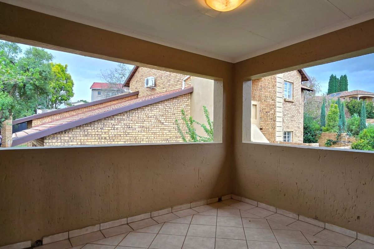 Spacious First-Floor Living in The Wilds Estate – Comfort, Security & Lifestyle - Photo 3