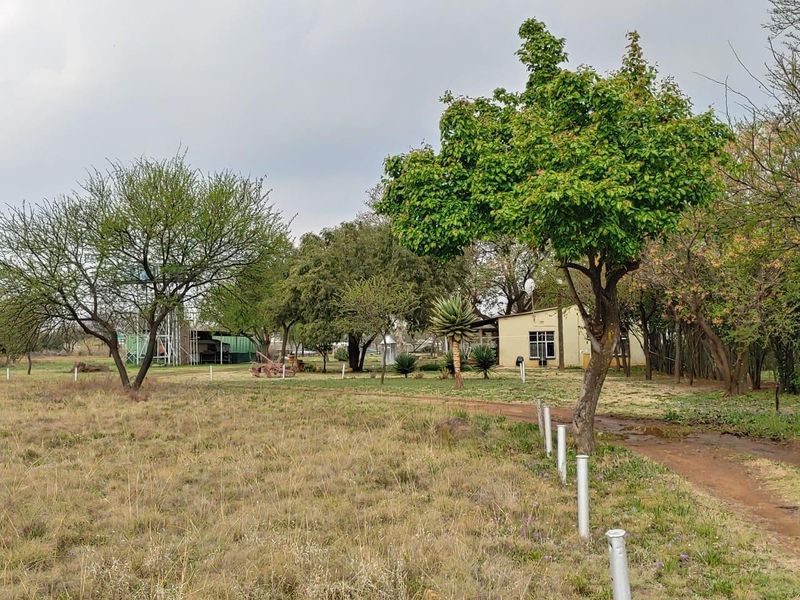 2ha Smallholding with 6 Units in Peaceful Midvaal - Photo 2