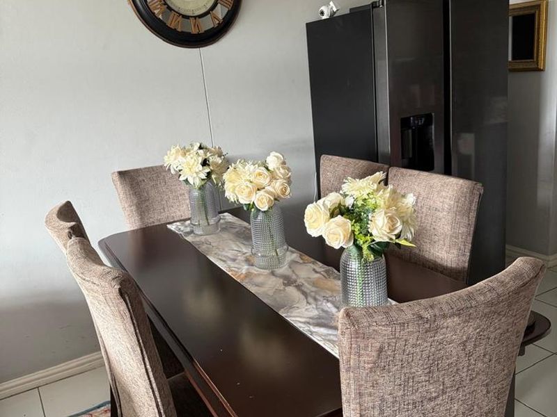 2 Bedroom apartment fully furnished at the heart of Umhlanga - Photo 5