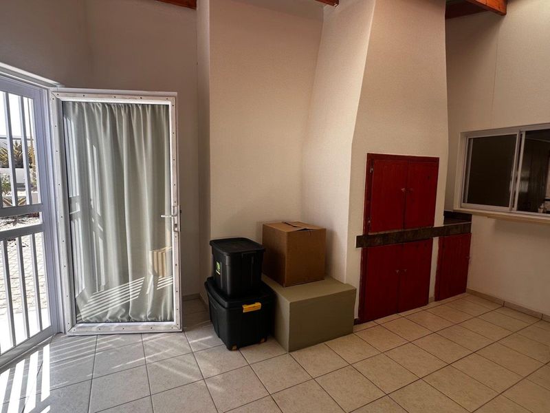 Just Listed Bargain - Photo 6