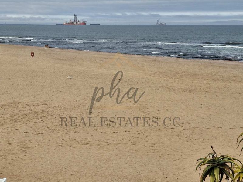 Beautiful Seafront Property - Stunning Sea Views!!! - Photo 10