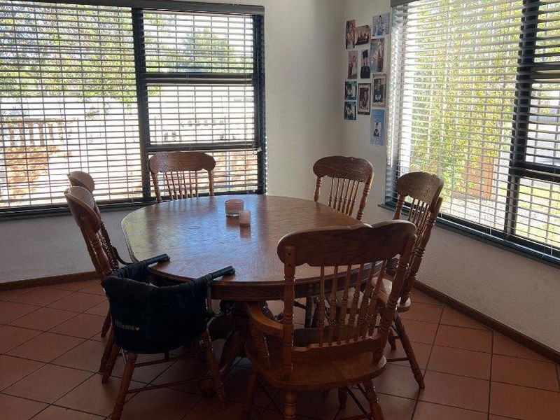 4 Bedroom House For Sale In Morgenster, Brackenfell - Photo 4