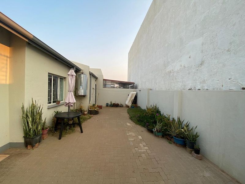 Cimbebasia  N$1 100 000 (Excluding All Costs) - Photo 3