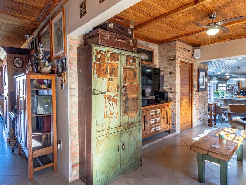 Exceptional 4 Bedroom Home in a Secure Estate on the Vaal River with Business Rights – Vaaloewer - Photo 9