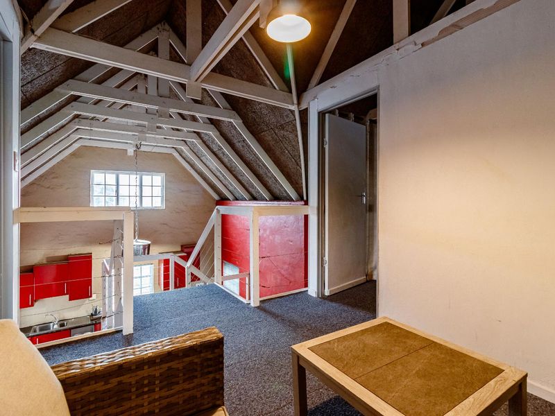 An opportunity to live in the trendy suburb of Richmond Hill. - Photo 10