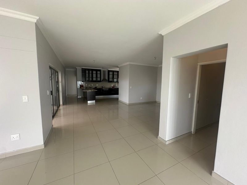 Family Home - Photo 2