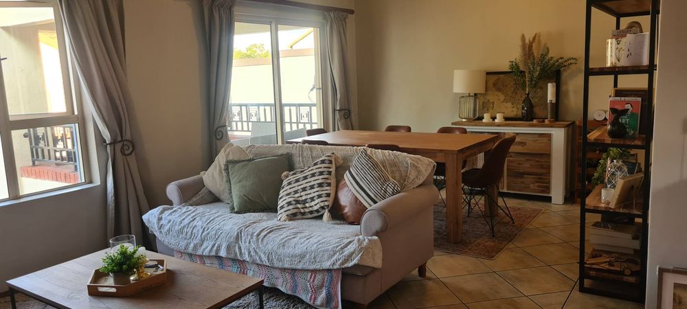 Spacious lounge and dining room
