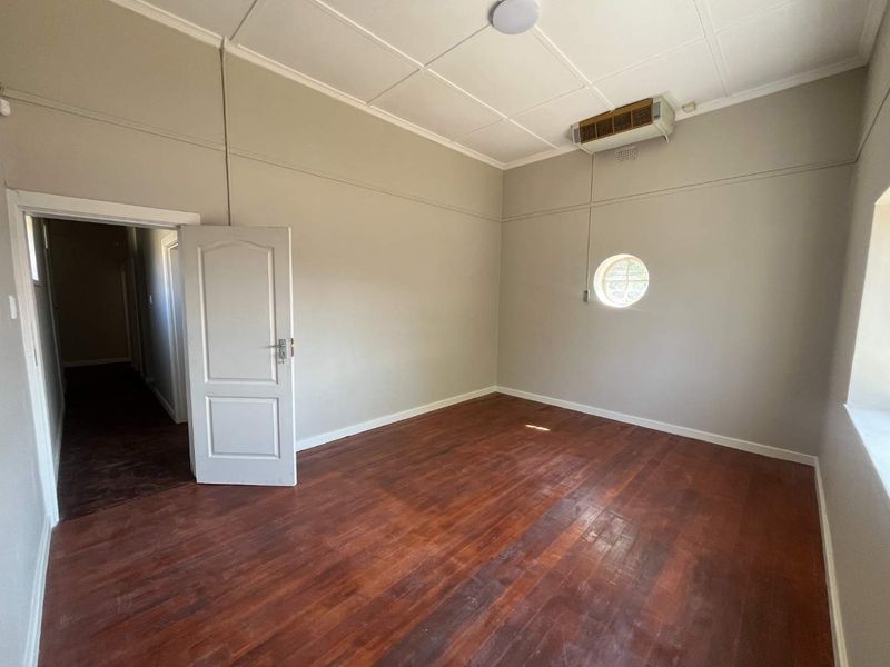 Versatile Property for Comfortable Living or Business Use - Photo 9