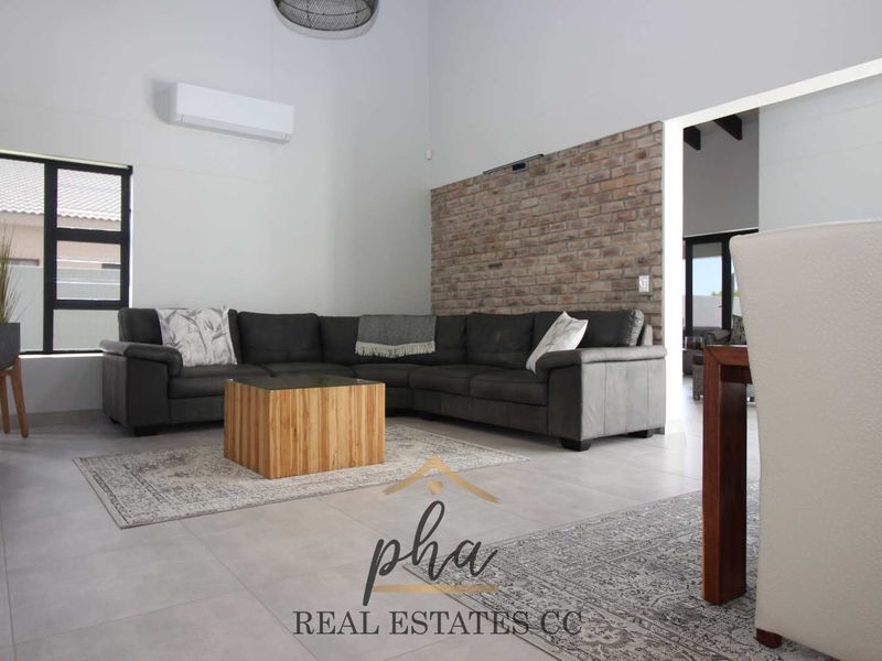4 Bedroom Family home for sale - Swakopmund (Kramersdorf) - Photo 9