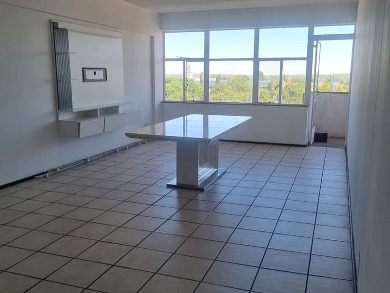 Central Benoni Gem: 2 Bedroom Apartment for Sale - Photo 7