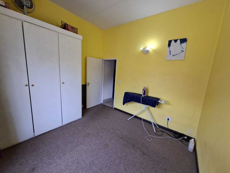 INVESTMENT DREAM OR PERFECT STARTER HOME - Photo 7