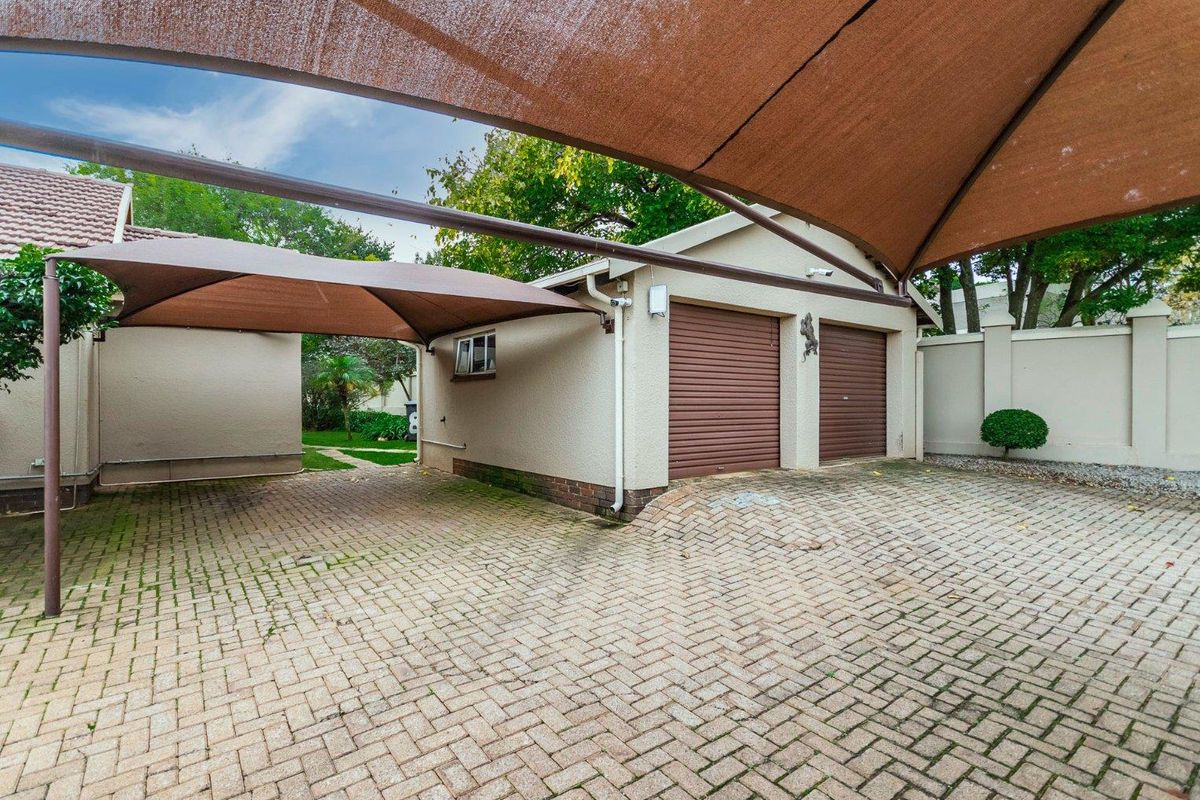 Modern Family Home awaits you - Photo 3