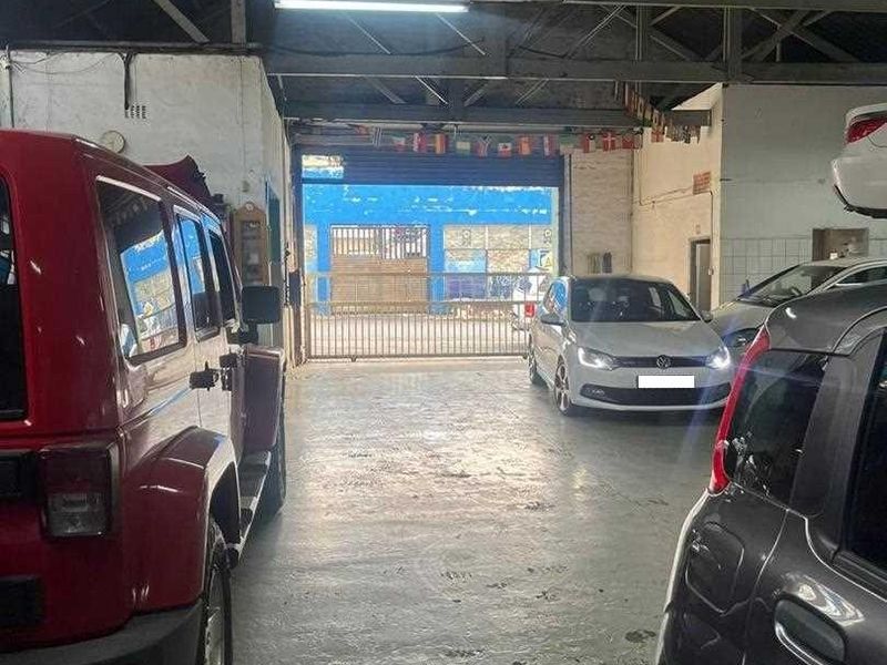 Prime Business Location on a Busy Main road - Photo 2